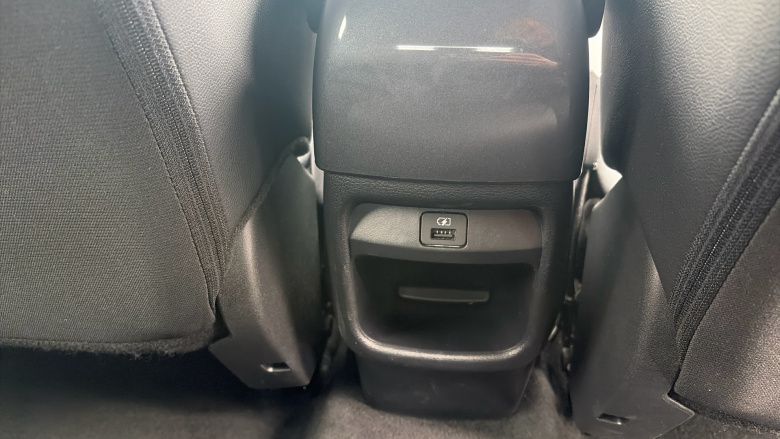 Nissan Juke 1.0 DiG-T 114 N-Connecta 5dr Petrol Hatchback